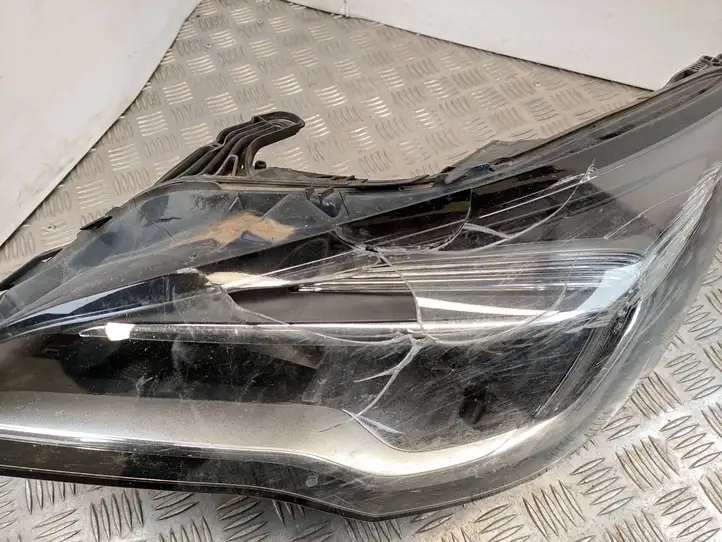 Opel Astra K (2015 - 2020) 39047198 Передняя фара — фото 4