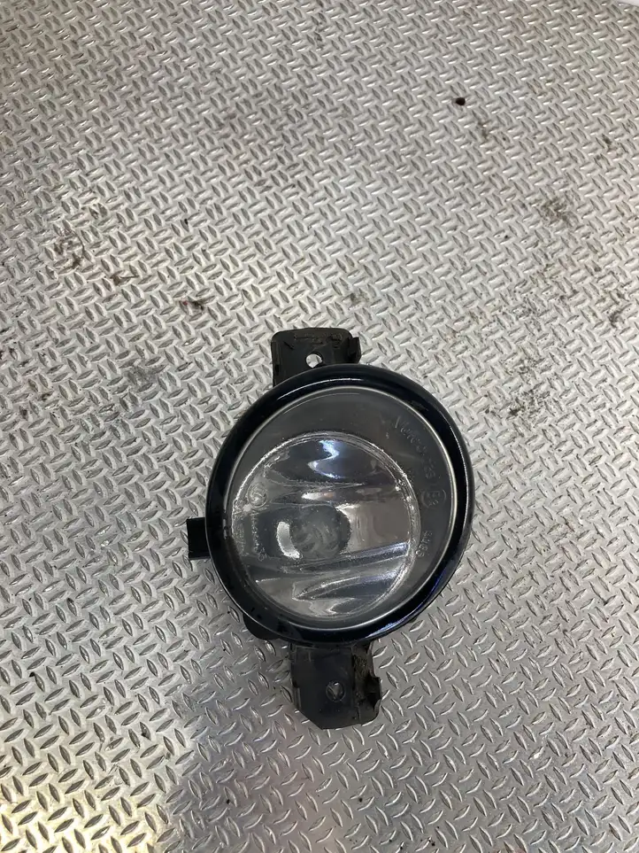 Nissan Qashqai (2010 - 2013) 261558992A Передняя противотуманная фара — фото 1