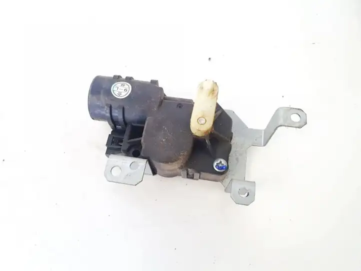 Nissan Primera (2000 - 2001) Двигатель задвижки потока воздуха — фото 1