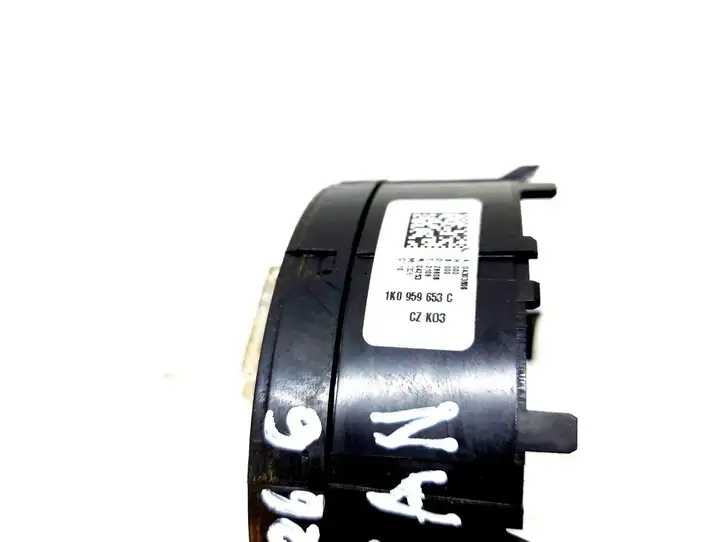 Volkswagen Tiguan (2007 - 2011) 1K0959653C Контактное кольцо SRS — фото 4