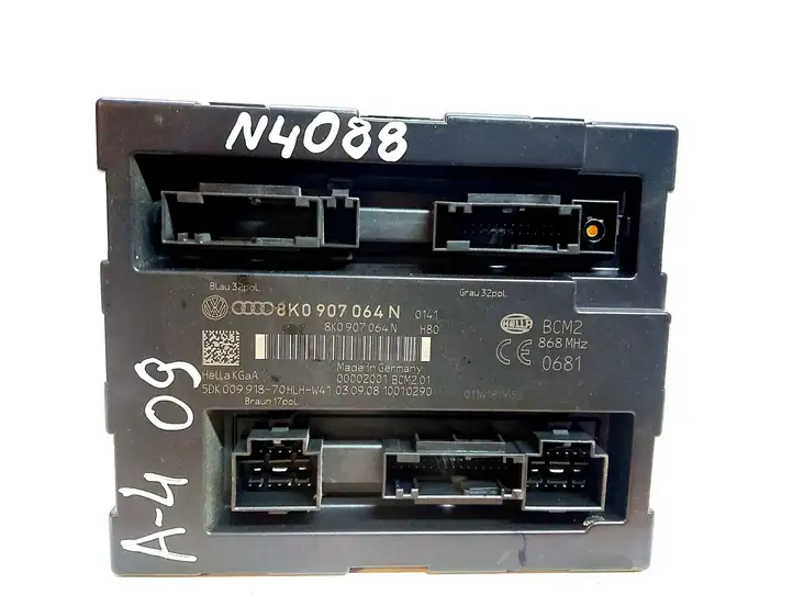 Audi A4 S4 B8 8K (2007 - 2011) 8K0907064N Модуль комфорта — фото 1