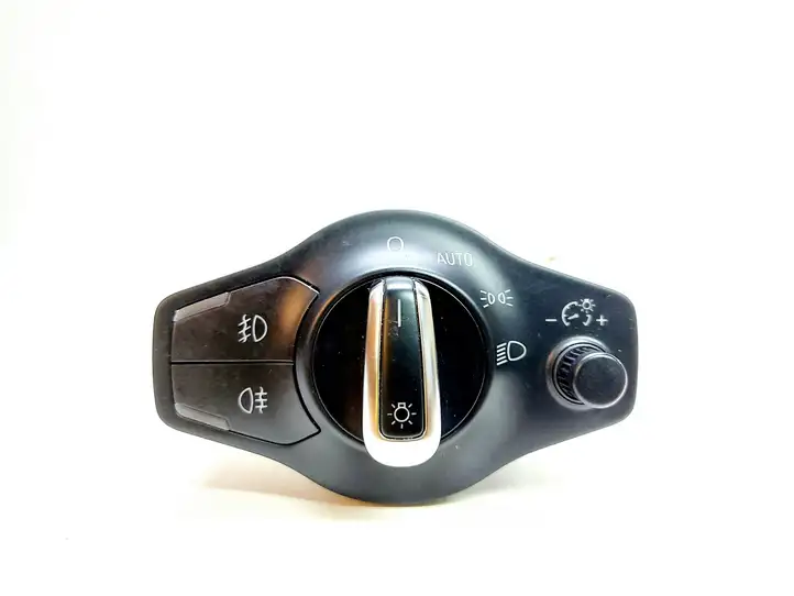 Audi A4 S4 B8 8K (2007 - 2011) 8K0941531G Включатель фонарей — фото 1