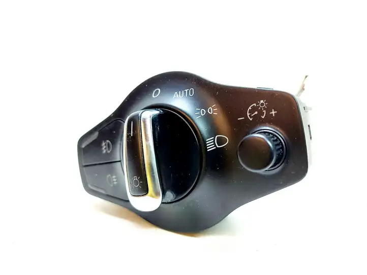 Audi A4 S4 B8 8K (2007 - 2011) 8K0941531G Включатель фонарей — фото 4