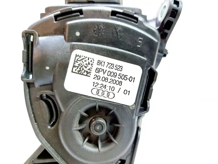 Audi A4 S4 B8 8K (2007 - 2011) 8K1723523 Педаль акселератора — фото 4
