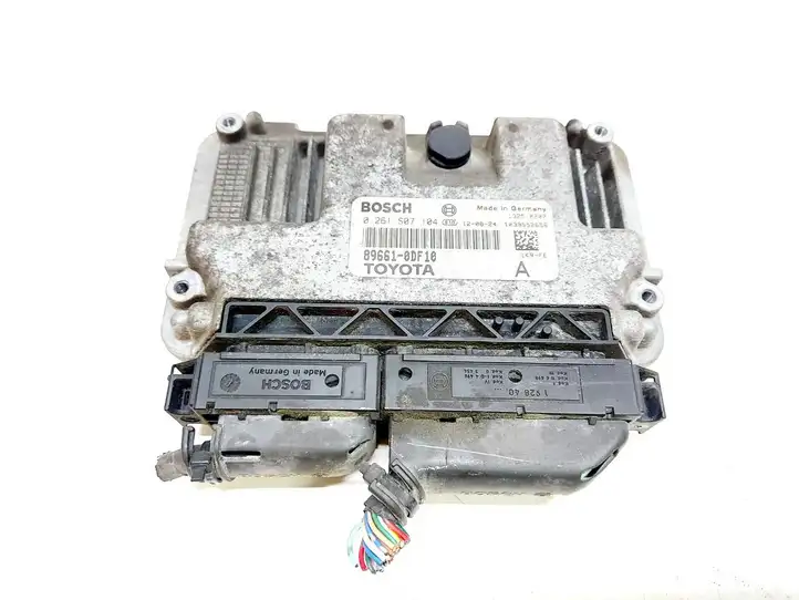 Toyota Yaris (2009 - 2012) 896610DF10 Блок управления двигателем (ЭБУ) — фото 1