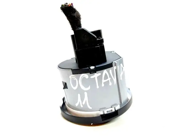 Skoda Octavia Mk2 (1Z) (2004 - 2013) 1Z0941431K Включатель фонарей — фото 4