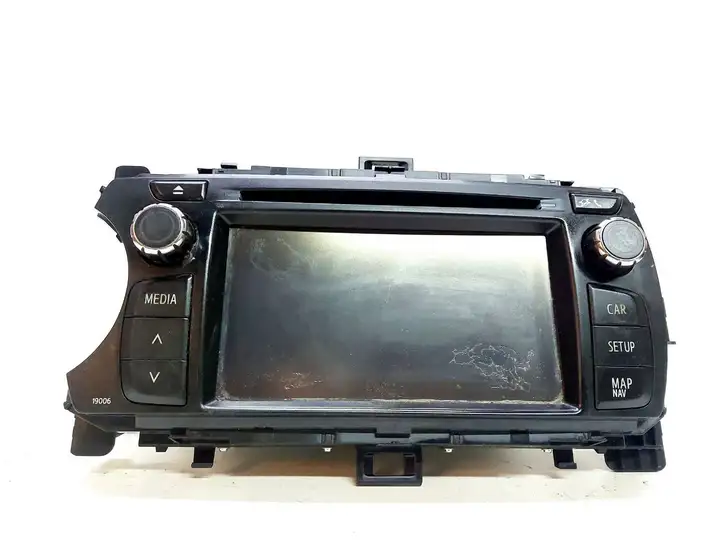 Toyota Yaris (2009 - 2012) 861400D010 Магнитола / мультимедийная система — фото 1
