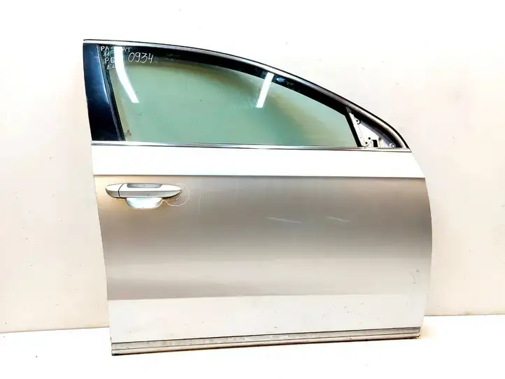 Volkswagen PASSAT B7 (2011 - 2014) Дверь — фото 1
