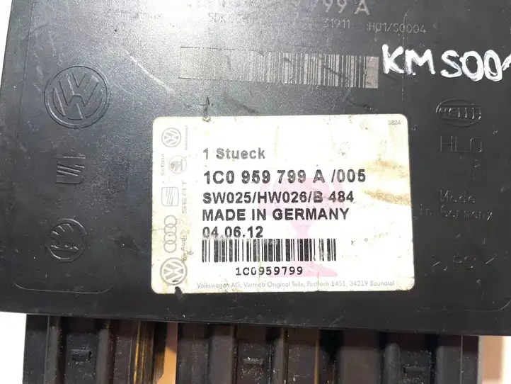 Skoda Octavia Mk2 (1Z) (2004 - 2013) 1C0959799A Модуль комфорта — фото 7
