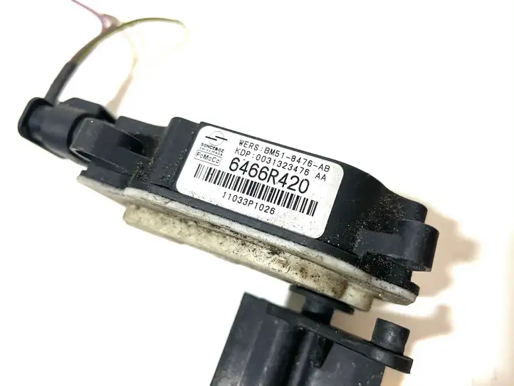 Ford Mondeo MK IV (2007 - 2014) 6466R420 Дифузор радиатора — фото 5