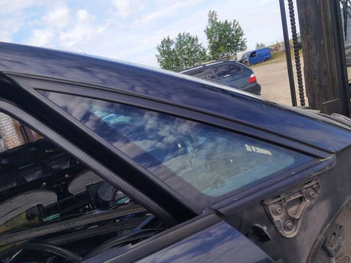 Audi A2 (1999 - 2007)   Треугольное стекло в передней части кузова
