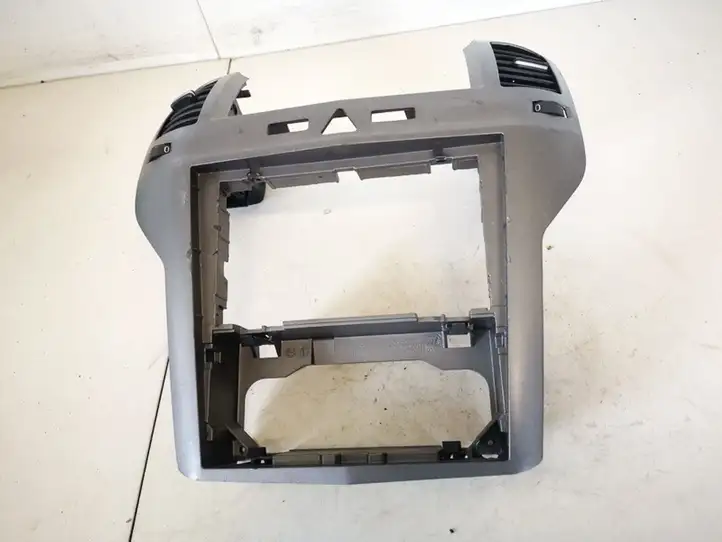 Opel Zafira B (2003 - 2006) 13162556 Центральный воздушный дефлектор — фото 1