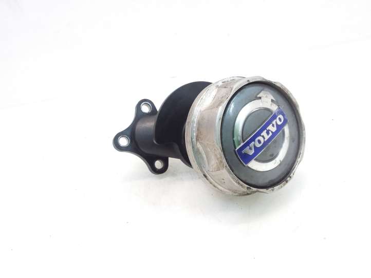 Volvo V70 (2007 - 2013)  30777537  Крышка маслозаливной горловины