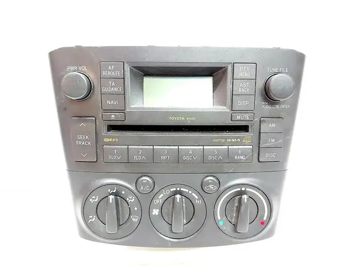 Toyota Avensis T250 (2006 - 2009) 8612005110 Магнитола / мультимедийная система — фото 1