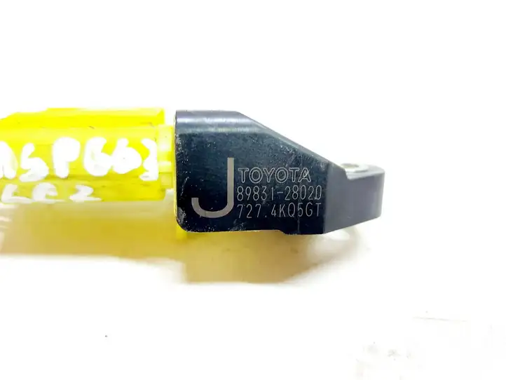 Toyota Auris 150 (2006 - 2012) 8983128020 Датчик удара SRS — фото 4