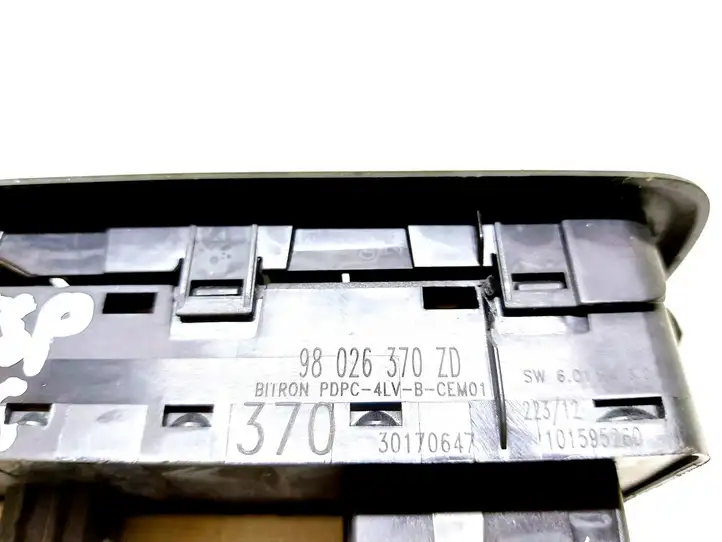 Peugeot 508 (2010 - 2014) 98026370ZD Блок кнопок стеклоподъемников — фото 5