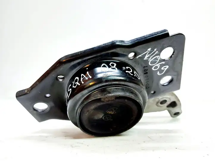 Nissan Qashqai (2006 - 2010) 11210JD700 Опора двигателя — фото 4