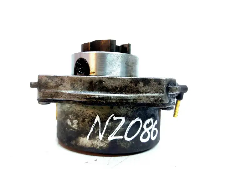 Opel Zafira B (2008 - 2014) 55205446 Вакуумный насос — фото 3