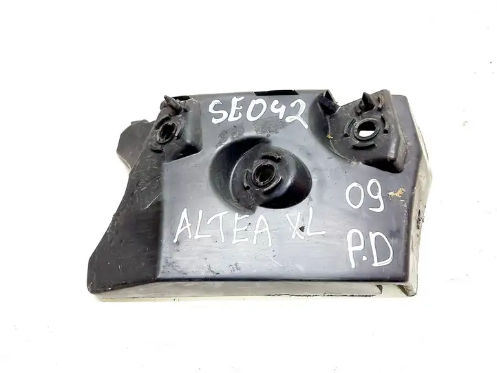 Seat Altea XL (2004 - 2015) 5P0807184A Кронштейн переднего бампера — фото 1