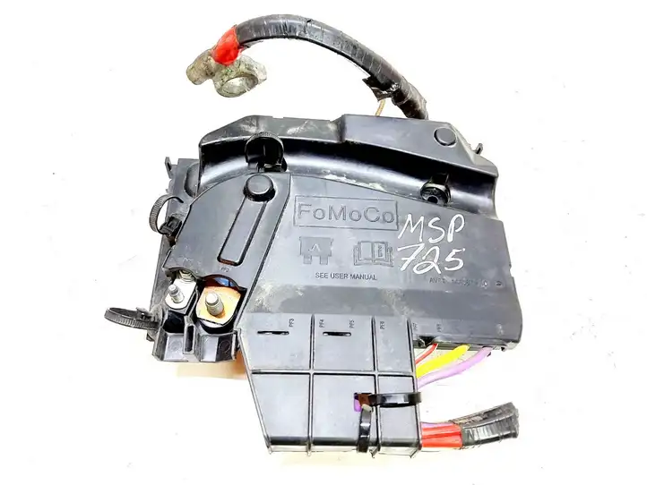 Ford Focus (2011 - 2015) Плюсовой провод аккумулятора — фото 3