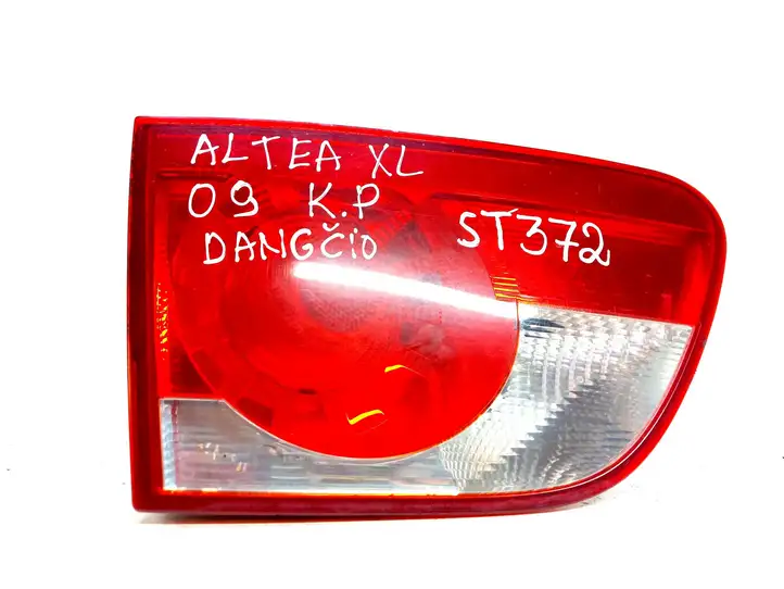 Seat Altea XL (2004 - 2015) 5P8945093E Задний фонарь в крышке багажника — фото 4