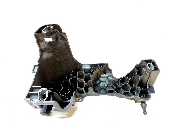 Ford Kuga I (2008 - 2012) 9674482280 Прочие детали моторного отсека — фото 4