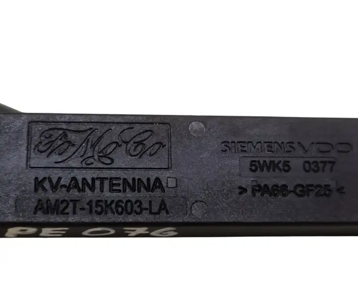 Ford S-MAX (2010 - 2015) AM2T15K603LA Усилитель антенны — фото 4