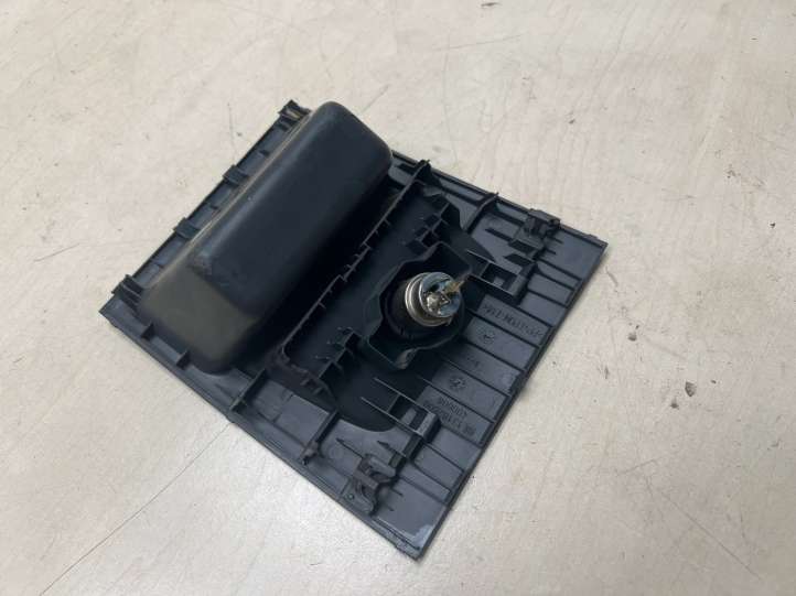 Opel Zafira (2003 - 2006)  13162600 Задняя пепельница