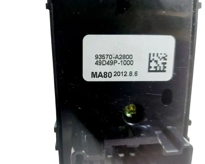 Kia Ceed (2012 - 2015) 93570A2800 Кнопка стеклоподъемников — фото 5