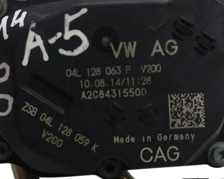 Audi A5 8T 8F (2011 - 2016) 04L128063P Дроссельная заслонка — фото 6