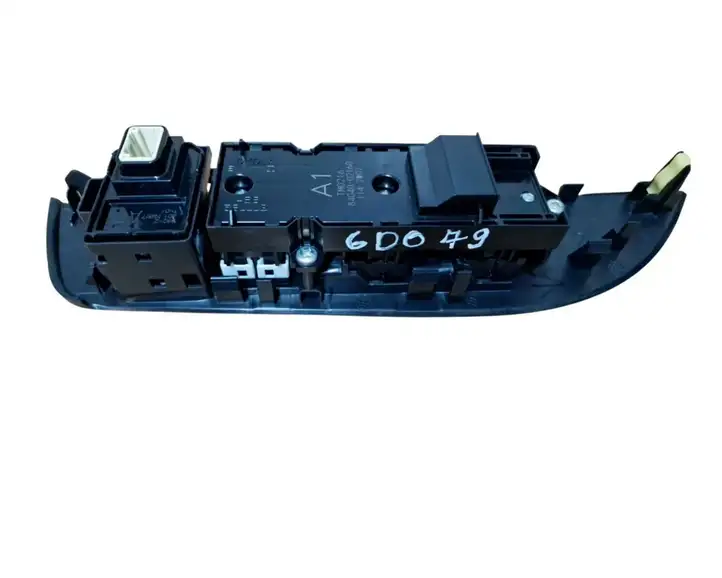 Toyota Corolla E210 E21 (2018 - ) 8404002160 Кнопка стеклоподъемников — фото 3