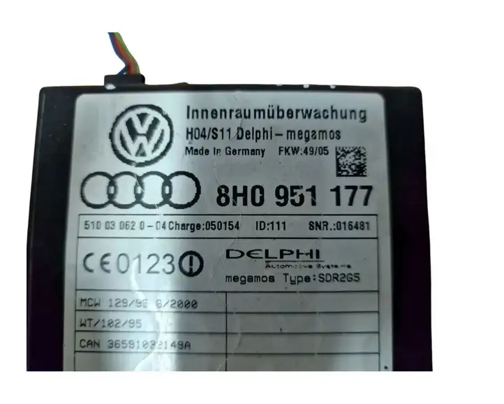 Audi A4 S4 B7 8E 8H (2004 - 2009) 8H0951177 Блок управления сигнализацией — фото 5