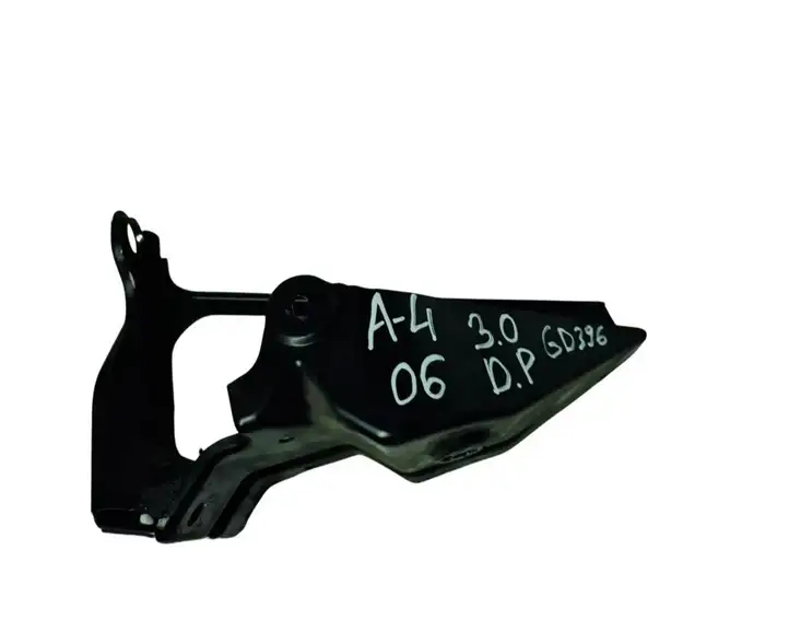 Audi A4 S4 B7 8E 8H (2004 - 2009) 8E0145814F Кронштейны,патрубки и шланги интеркулера — фото 1