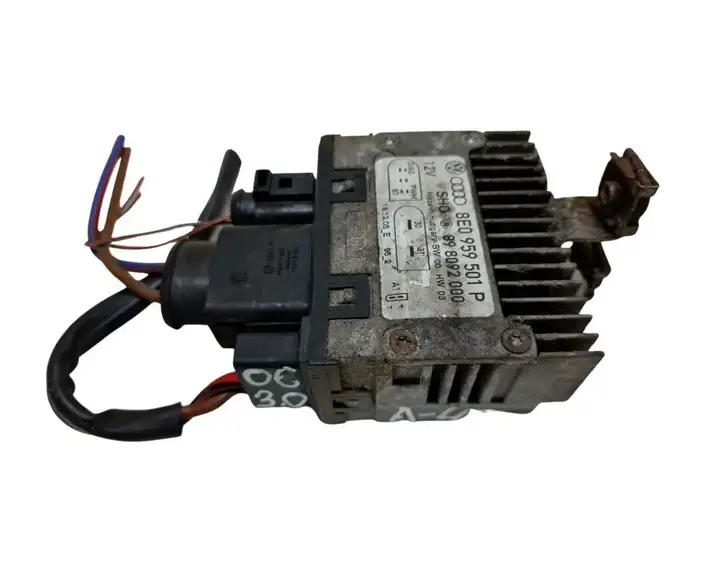 Audi A4 S4 B7 8E 8H (2004 - 2009) 8E0959501P Реле вентилятора охлаждения — фото 2