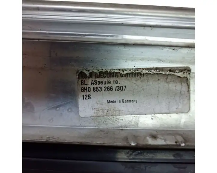 Audi A4 S4 B7 8E 8H (2004 - 2009) 8H0853266 Накладка стоек лобового стекла — фото 7