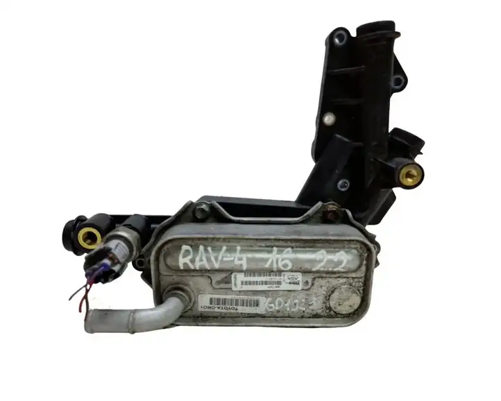 Toyota RAV 4 (XA40) (2012 - 2018) 157100R011 Кронштейн масляного фильтра — фото 1