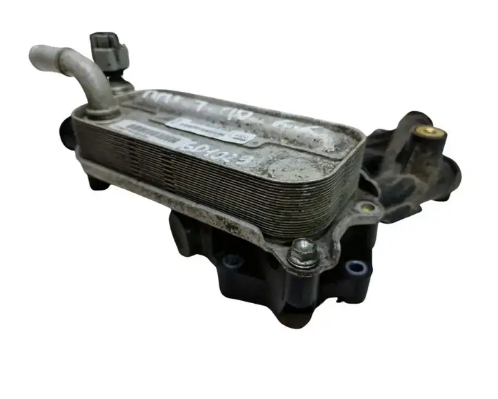 Toyota RAV 4 (XA40) (2012 - 2018) 157100R011 Кронштейн масляного фильтра — фото 4