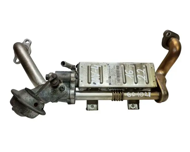 Toyota RAV 4 (XA40) (2012 - 2018) 256010R020 Охладитель клапана EGR — фото 1