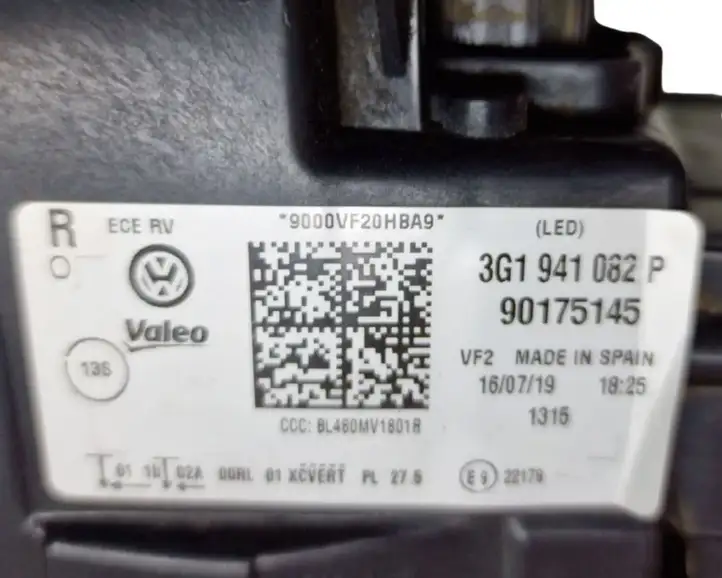 Volkswagen PASSAT B8 (2015 - ) 3G1941082P Передняя фара — фото 4