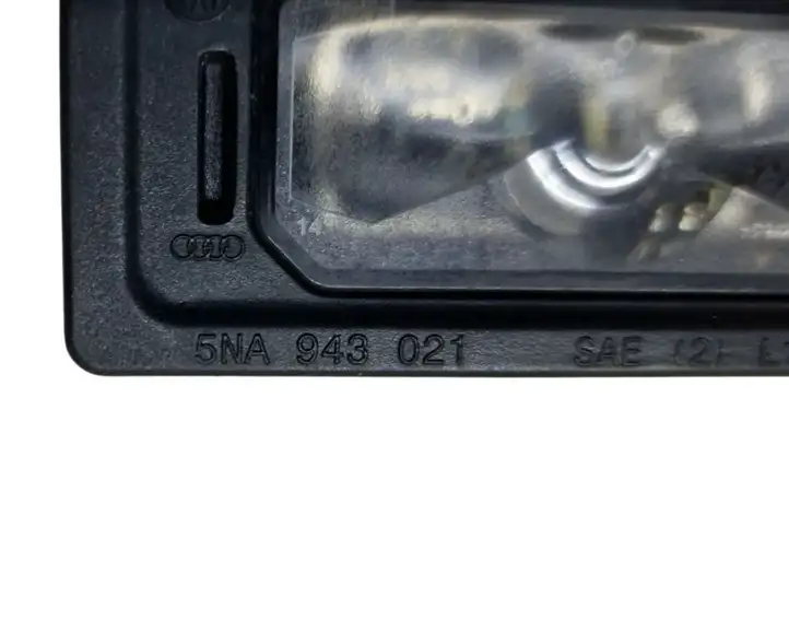 Volkswagen Tiguan (2016 - 2020) 5NA943021 Подсветка номера — фото 5