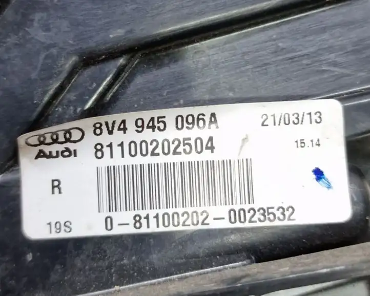 Audi A3/S3 8V (2012 - 2016) 8V4945096A Задний фонарь в кузове — фото 2