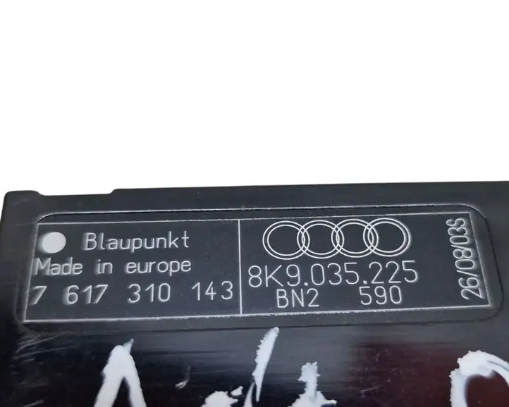 Audi A4 S4 B8 8K (2007 - 2011) 8K9035225 Усилитель антенны — фото 4