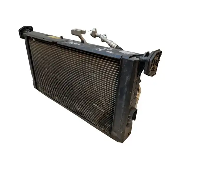 BMW i3 (2013 - ) 7643064 Комплект радиаторов охлаждения — фото 13