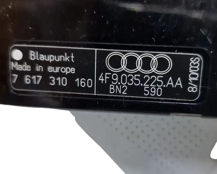 Audi A6 S6 C6 4F (2008 - 2011) 4F9035225AA Усилитель антенны — фото 5