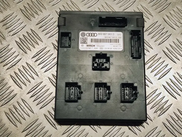 Audi A4 S4 B8 8K (2007 - 2011) 8K0907063D Модуль комфорта — фото 1
