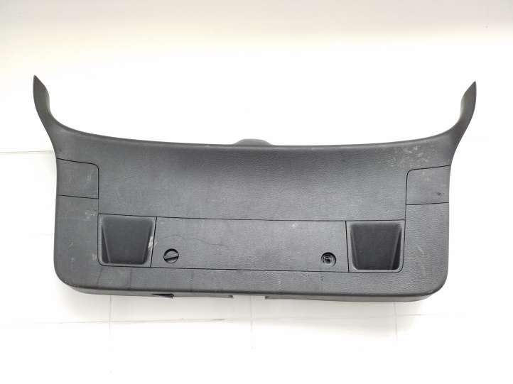 Volkswagen PASSAT B6 (2005 - 2010)  3C9867605D Отделка крышки багажника (комплект)