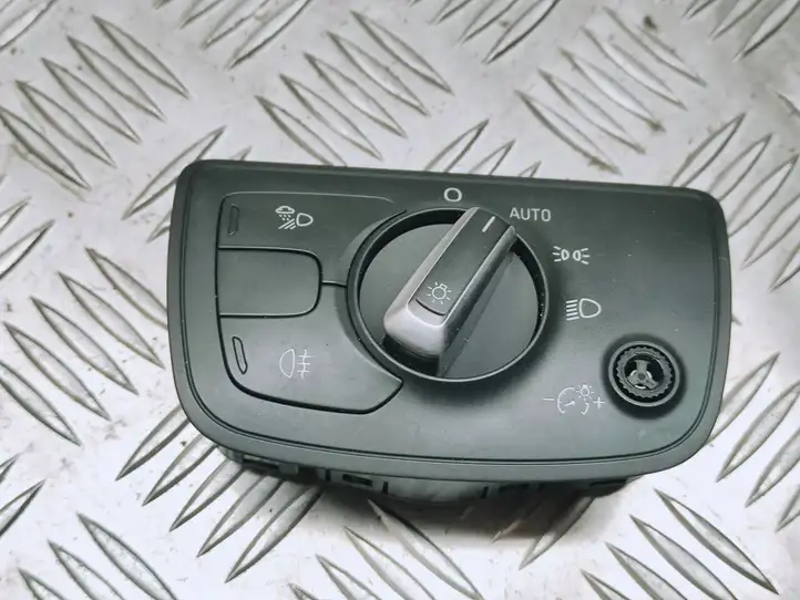 Audi A6 C7 (2011 - 2014) 4G0941531E Включатель фонарей — фото 3