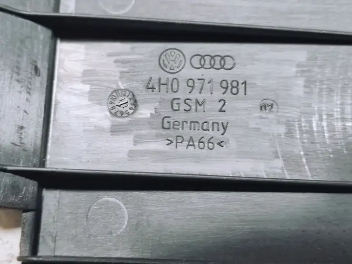 Audi A6 C7 (2011 - 2014) 4H0971987 Прочие детали салона — фото 2