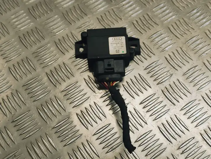 Audi A6 C7 (2011 - 2014) 4G0906093D Реле насоса горючего — фото 1