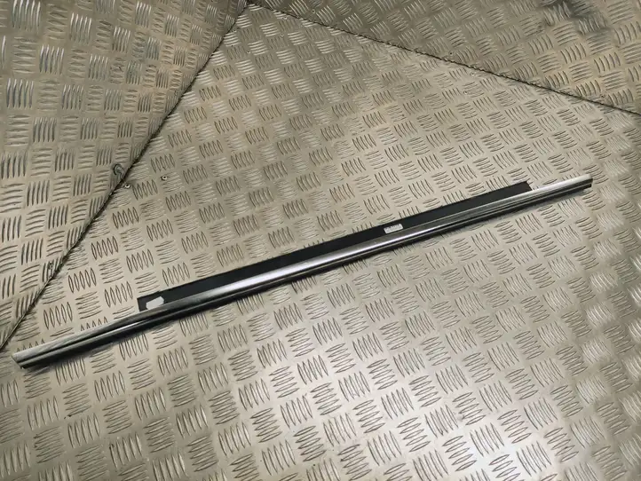 Audi A6 C7 (2011 - 2014) 4G0853763 Накладка стекла задней двери — фото 1